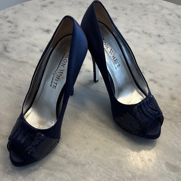 Elegant Blue Lace Heels with Platform Sole - Picture 1 of 4